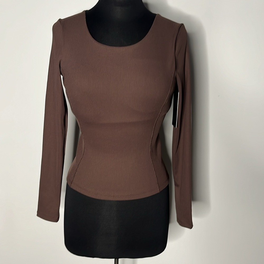 90 DEGREES By Reflex Skye Sweetheart Long Sleeve Ribbed Top Size S. ((B5))